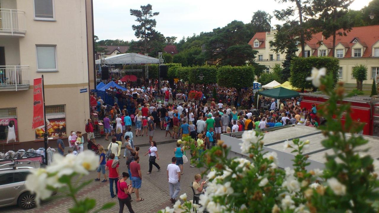 Pokoje Goscinne Fala Pobierowo Exterior foto